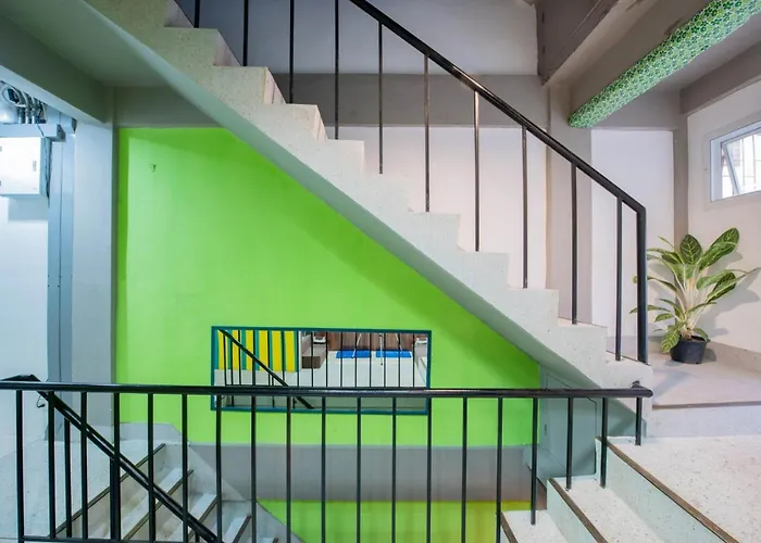 Mascotte Hostel Silom